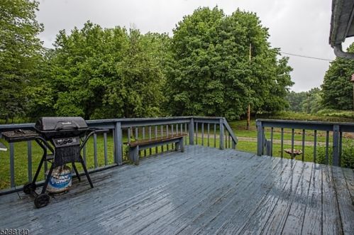 154 Mudtown Rd, Wantage NJ  07461-3616 exterior