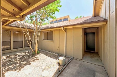 11915 Charing Cross Rd, Austin, TX 78759-3649