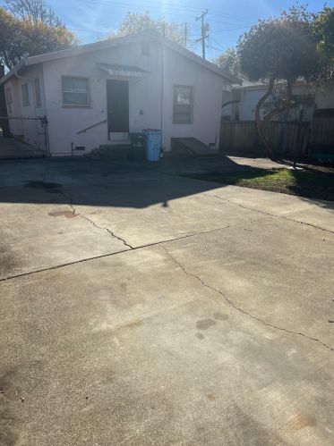 1117 Parker St, Berkeley CA  94702-2223 exterior