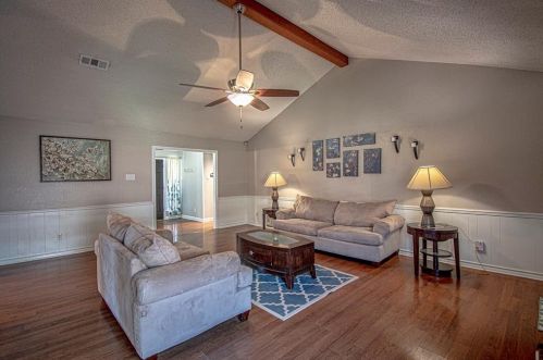 3118 Encino Dr, Dallas TX  75228-2370 exterior