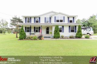 2490 Marland Dr, Hinckley, OH 44233-9116
