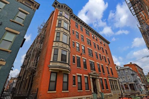 14 14th St, Cincinnati, OH 45202-7546
