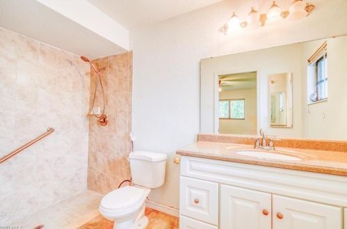 1704 2nd St, Cape Coral FL  33909-2741 exterior