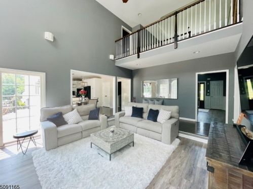 13 King Alex Ct, Sparta NJ  07871-3901 exterior