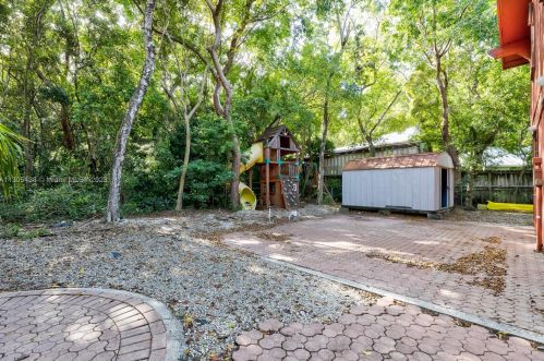 243 Buttonwood Shores Dr, Key Largo FL  33037-2442 exterior