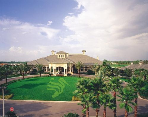 5743 Persimmon Way, Naples FL  34110-2320 exterior