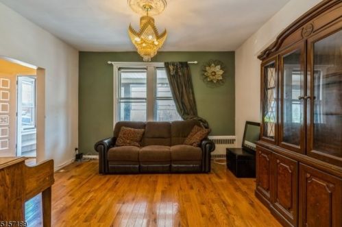 1312 81st St, North Bergen NJ  07047-4148 exterior