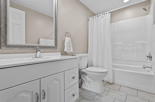 1812 6th St, Beaver Falls PA  15010-2923 exterior