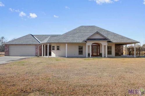 4632 Mckenzie Ln, Brusly, LA 70719-2372