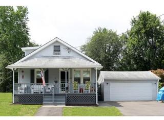 51 Cambridge St, Chicopee, MA 01020-4113