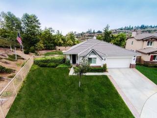 26587 Mahonia Way, Murrieta, CA 92562-4485