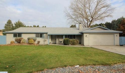 209 46th Pl, Kennewick, WA 99337-5903