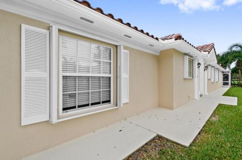 103 Euphrates Cir, West Palm Beach, FL 33410-2185