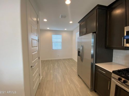 9357 Devonshire Ave, Phoenix AZ  85037-2017 exterior