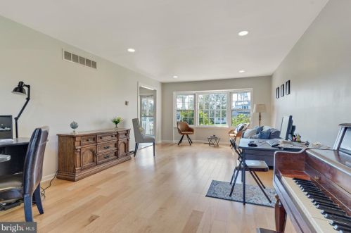 736 Bell Ln, Prospectville PA 19002-3304 exterior