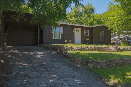 4905 Urbanview St, Fort Worth, TX 76114-1781