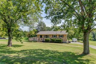 308 Fannin Dr, Goodlettsville, TN 37072-1325