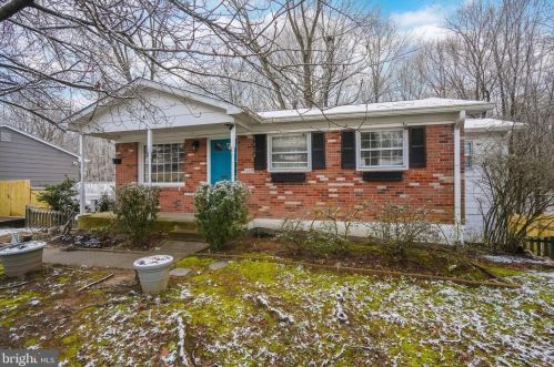 4424 Hendricks Dr, Woodbridge, VA 22193-5148