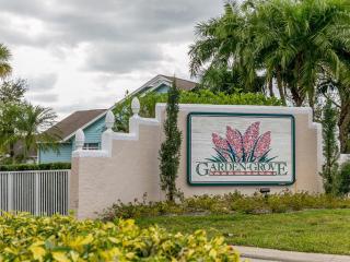 1815 Hawthorne Dr, Vero Beach FL  32962-7300 exterior