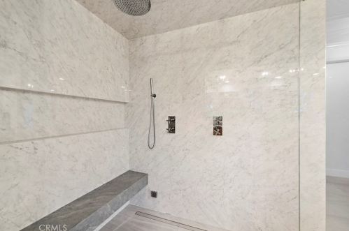 7 Cheshire Ct, Newport Beach CA  exterior