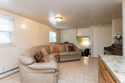 42 Lincoln Pl, White Plains NY  10603-2152 exterior