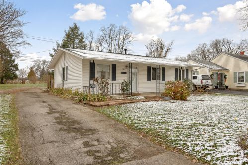 1967 Drake Dr, Xenia, OH 45385-3913