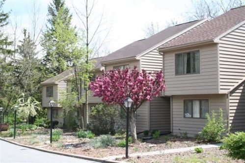 21 Golfside Cir, Canandaigua, NY 14424-8970