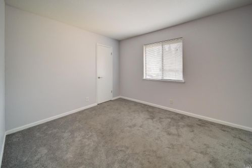 542 Arcadia Dr, Vacaville CA  95687-3354 exterior