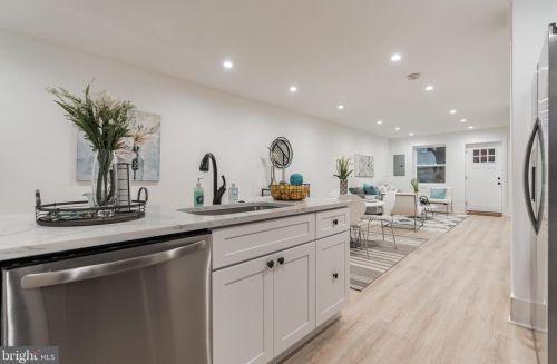 1271 16th St, Washington DC  20002-2556 exterior