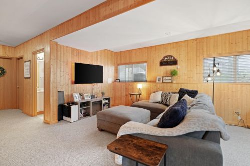 1849 Sunset Dr, Twin Lakes WI  53181-9249 exterior