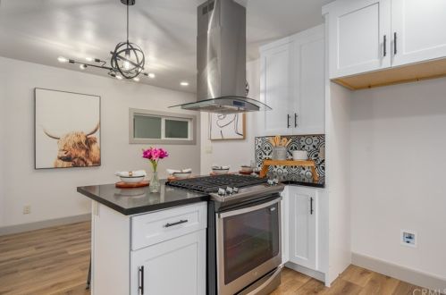 10308 Park St, Bellflower CA  90706-6029 exterior