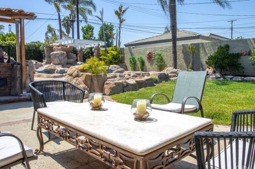 1341 Vallejo Way, Upland CA  91786-3164 exterior