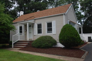 1707 Union Ave, Hazlet NJ  07730-2424 exterior