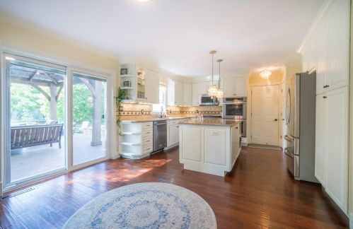 4948 Bayfield Dr, Waterford WI  53185-3376 exterior