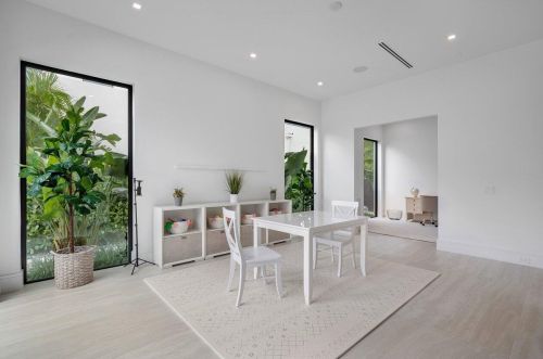 255 22nd St, Delray Beach FL  33444-4223 exterior