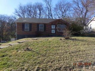 906 Lucas Ln, Clarksville, TN 37040-4150