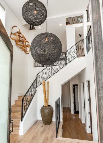 2207 Harriman Ln, Redondo Beach, CA 90278-4315