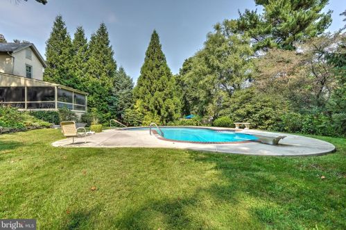 233 Union St, Kennett Sq PA  19348-3330 exterior