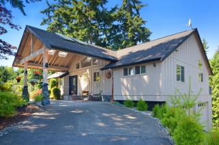 8460 Kaster Dr, Bremerton, WA 98311-4154