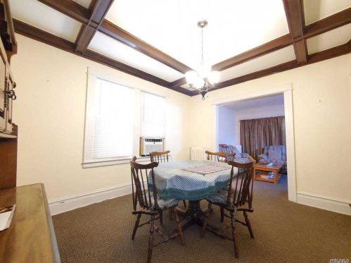 96-18 91st Dr, Jamaica, NY 11421-2741