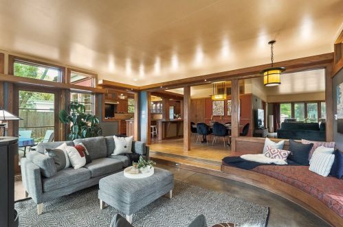 1003 Sylvan Ave, Milwaukee WI 53217-5355 exterior