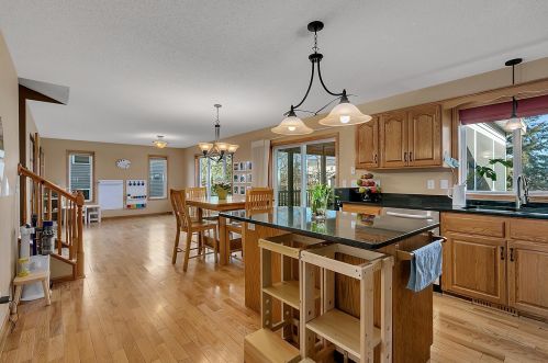 1905 Grizzly Ln, Sartell MN  56377-2070 exterior