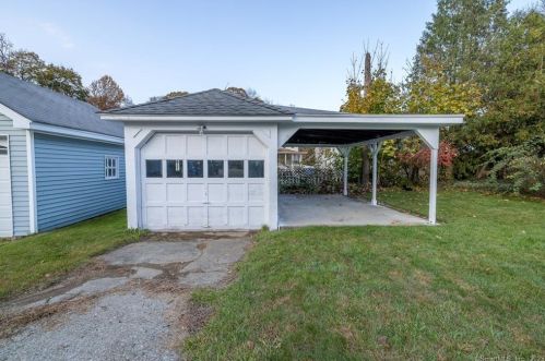 87 Geer Ave, Norwich CT  06360-6831 exterior