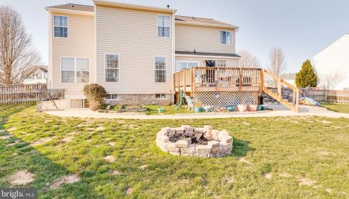 63 Turnberry Dr, Charles Town WV  25414-3887 exterior