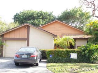 14720 43rd Ln, Miami, FL 33185-4354