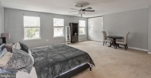 3217 Silbury Hl, Downingtown PA  19335-6003 exterior