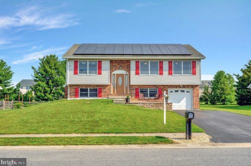 206 Mount Vernon Dr, Bear, DE 19701-2075