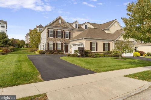 435 Primrose Dr, Lansdale, PA 19446-5690