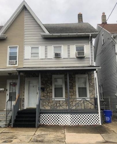 1011 Wilkes Barre St, Easton, PA 18042-6381