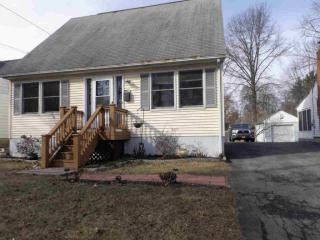 24 Meyer Ave, Poughkeepsie, NY 12603-3005